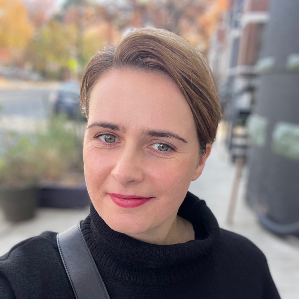 Meet your Posher, Naomi